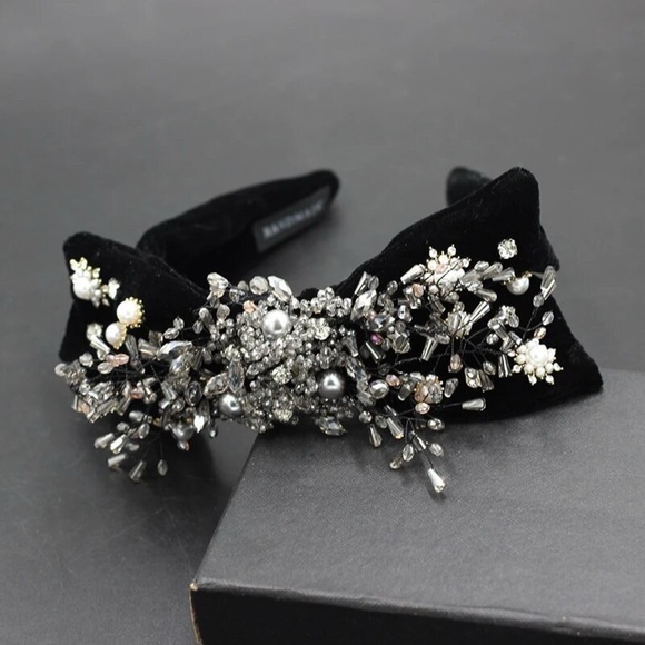 Baroque Bow Embellished Headband main image 8